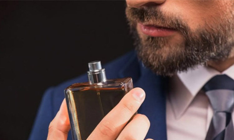 چرا انتخاب عطر مناسب برای مردان اهمیت دارد؟